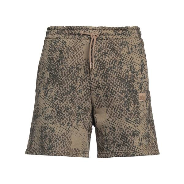 【送料無料】 アルファインダストリーズ メンズ カジュアルパンツ ボトムス Shorts & Bermuda Shorts Green｜asty