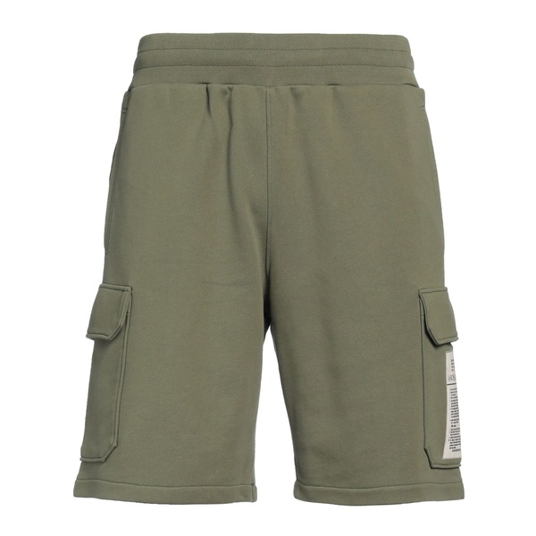 【送料無料】 モスキーノ メンズ カジュアルパンツ ボトムス Shorts \u0026 Bermuda Shorts Green