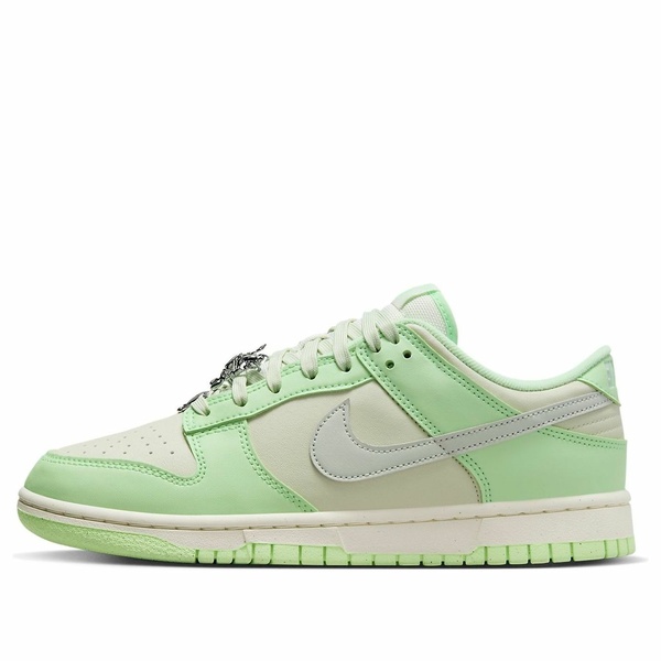 Nike ナイキ レディース スニーカー  【(WMNS) Nike Dunk Low SE \u0027Next Nature Sea Glass\u0027 FN6344-001】  大きさ US_W_11