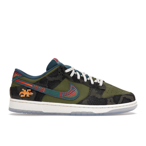 Nike ナイキ メンズ スニーカー  【Nike Dunk Low Siempre Familia】  大きさ US_M_4 Carbon Green/Rift Blue-Sail