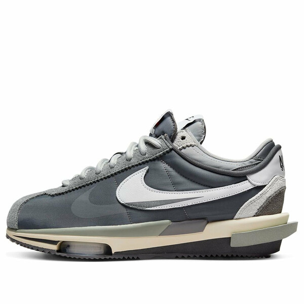 Nike ナイキ メンズ スニーカー 【Nike x sacai Zoom Cortez SP 'Iron Grey' DQ0581-001】 サイズ US_6(24.0cm)｜asty