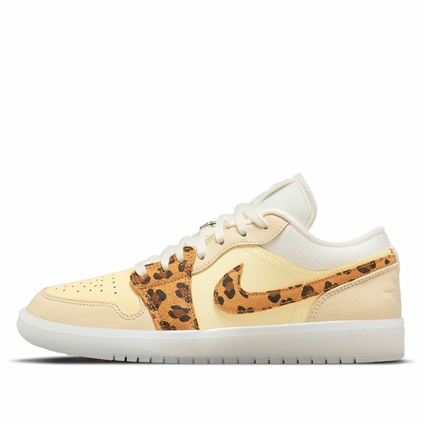 Jordan ジョーダン レディース スニーカー 【(WMNS) Air Jordan 1 Low 'SNKRS Day' DN6998-700】 サイズ US_W_10|asty