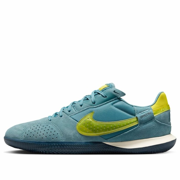 ナイキ、AOne Nike A'One Sneakers | Flight Club