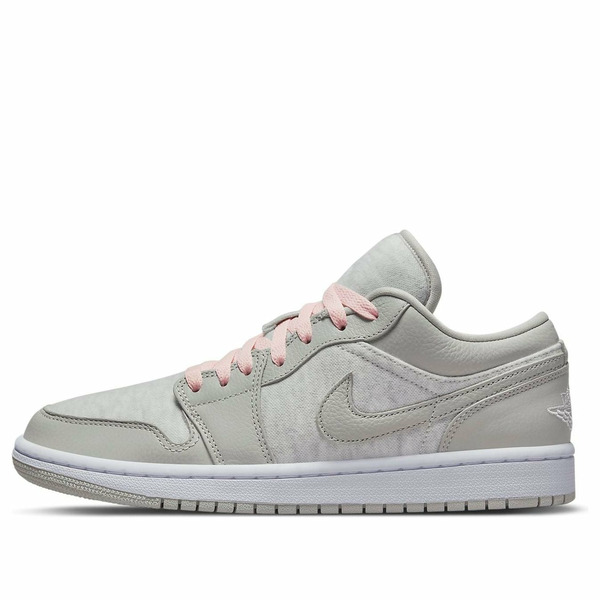 Jordan ジョーダン レディース スニーカー  【(WMNS) Air Jordan 1 Low SE \u0027Light Iron Ore\u0027 DQ6076-001】  大きさ US_5(22.0糎)