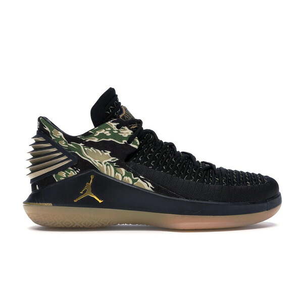 Jordan ジョーダン メンズ スニーカー 【Jordan XXXII Low Camo】 サイズ US_7(25.0cm) Black/Metallic Gold-White｜asty