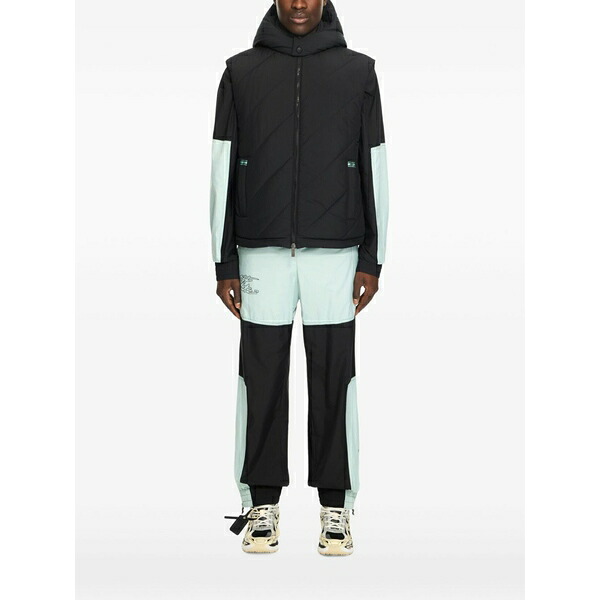 オフホワイト メンズ ジャケット&ブルゾン アウター Arrow diagonal quilted padded gilet Black|asty