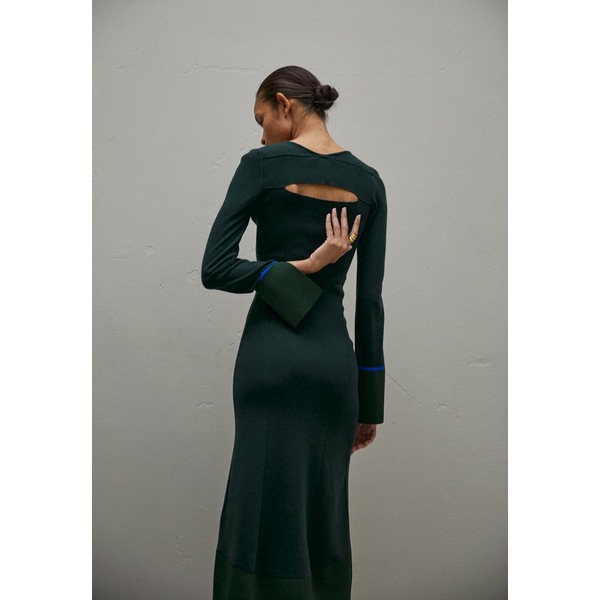 新生活 ヴィクトリア ベッカム レディース ワンピース トップス V NECK DRESS WITH CUT OUT - Jumper dress bottle green novum.co.at