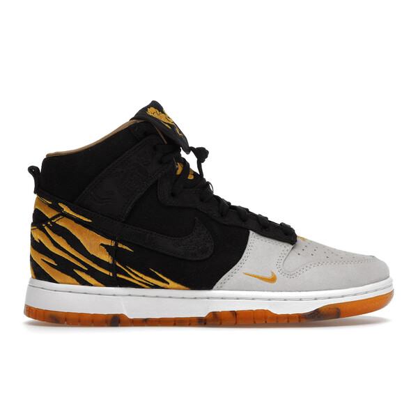 Nike ナイキ メンズ スニーカー  【Nike Dunk High Retro PRM Year of the Tiger】  大きさ US_10.5(28.5糎) Phantom/Black-Sail