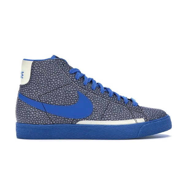 Nike ナイキ メンズ スニーカー  【Nike SB Blazer Glow In the Dark】  大きさ US_12(30.0糎) Black/Light Photo Blue-White