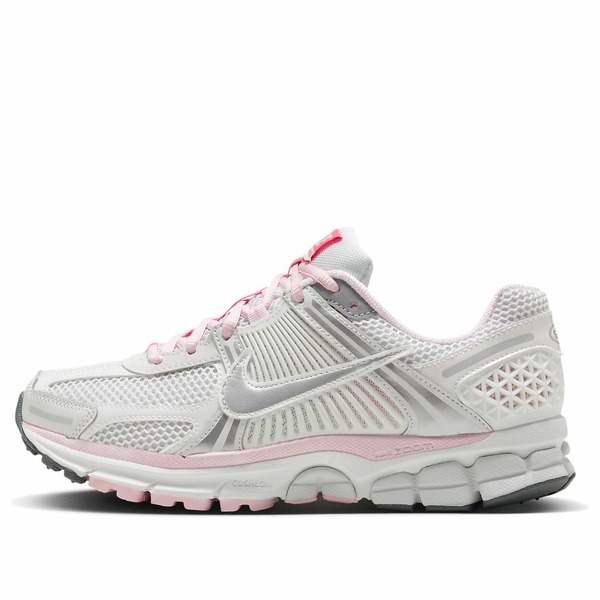 Nike ナイキ レディース スニーカー 【(WMNS) Nike Air Zoom Vomero 5 '520 Pack White Pink' FN3695-001】 サイズ US_8(25.0cm)|asty