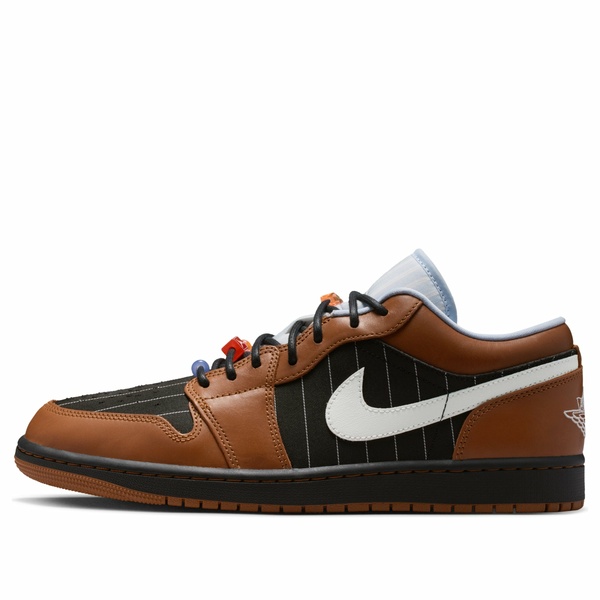 Jordan ジョーダン メンズ スニーカー  【Air Jordan 1 Low SE \u0027Black Sail Light British Tan\u0027 IR7560-010】  大きさ US_12.5(30.5糎)