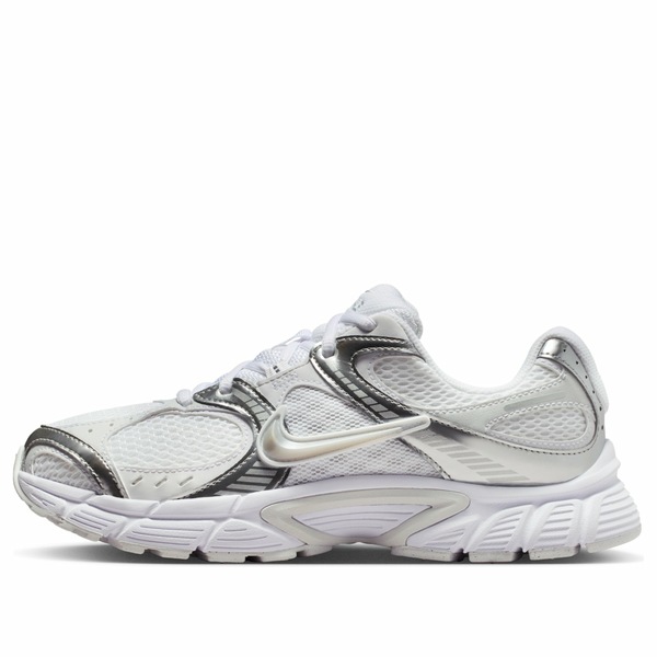Nike ナイキ レディース スニーカー 【(WMNS) Nike V5 RNR \'White Metallic Platinum Silver\' HQ7901-112】 サイズ US_W_11.5｜asty
