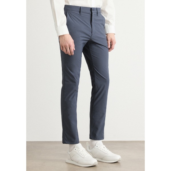 (取寄) カルバンクライン メンズ スリム フィット ドレス パンツ   men Slim Fit Dress Pant Medium Grey 楽天市場】カルバンクライン パンツ ウルトラソフト モダン グレー