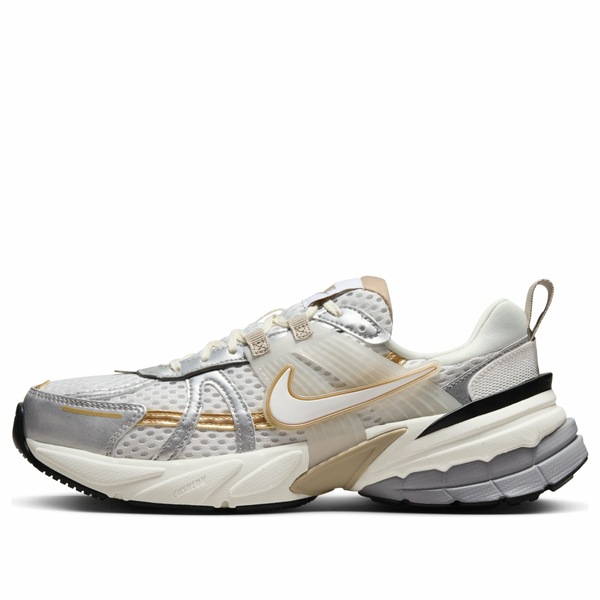 Nike ナイキ レディース スニーカー  【(WMNS) Nike V2K Run \u0027Khaki Metallic Silver\u0027 HJ7245-100】  大きさ US_W_16.5