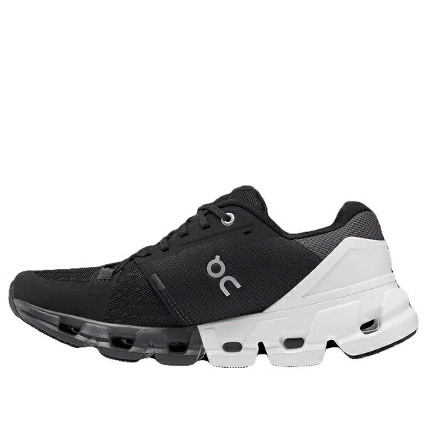 On Running オン 駈けっくら レディース スニーカー  【(WMNS) On Running Cloudflyer 4 \u0027Black White\u0027 71.98671】  大いさ US_W_10.5