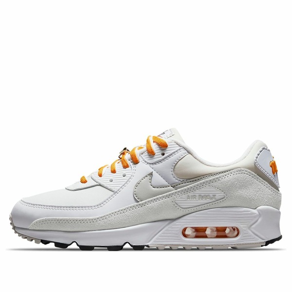 Nike ナイキ レディース スニーカー  【(WMNS) Nike Air Max 90 SE \u0027First Use - White University Gold\u0027 DA8709-100】  大いさ US_6.5(23.5糎)