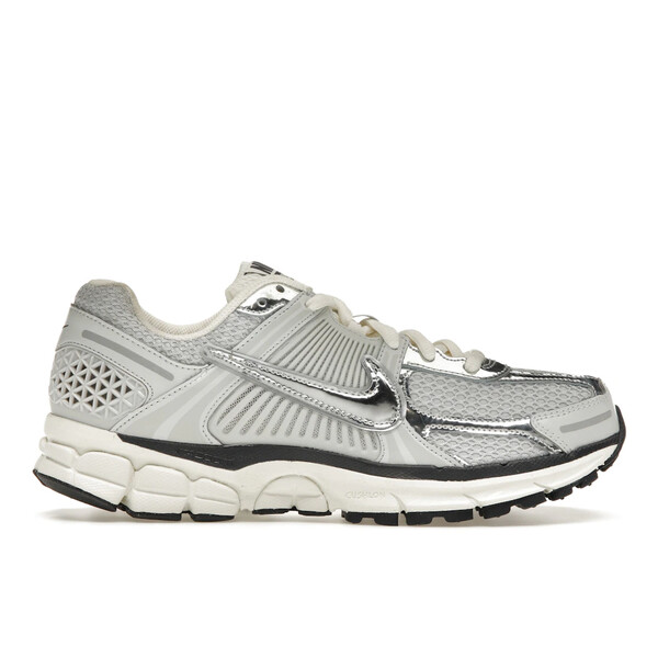 Nike ナイキ メンズ スニーカー  【Nike Zoom Vomero 5 Chrome】  大きさ US_10.5(28.5珊) Photon Dust/Gridiron/Sail/Chrome