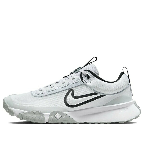 Nike ナイキ メンズ スニーカー  【Nike Air Diamond Varsity Turf  \u0027White Black\u0027 FN7454-100】  大きさ US_9(27.0糎)