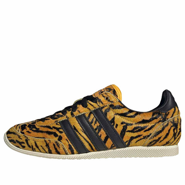 adidas アディダス レディース スニーカー 【(WMNS) adidas Japan 'Tiger Print Yellow Black' KI6545】 サイズ US_7(24.0cm)|asty