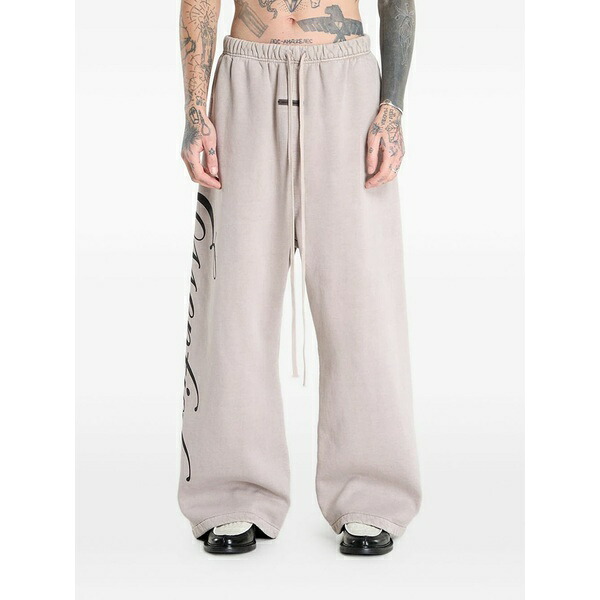 エフオージーエッセンシャルズ メンズ 心地好いズボン下 ボトムス Logo-print track pants Neutrals