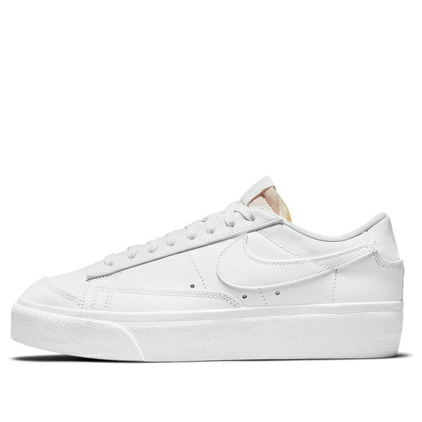 Nike ナイキ レディース スニーカー  【(WMNS) Nike Blazer Low Platform \u0027Triple White\u0027 DJ0292-100】  大きさ US_7(24.0糎)