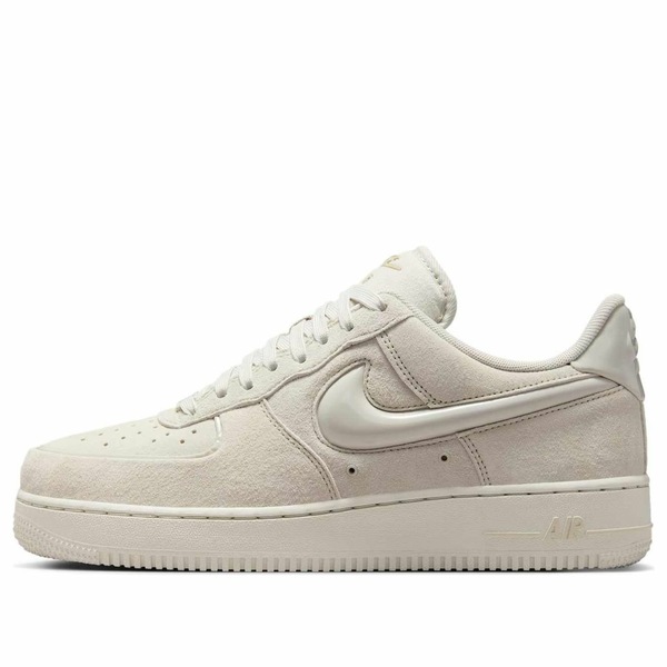 Nike ナイキ レディース スニーカー  【(WMNS) Nike Air Force 1 Low \u0027Light Orewood Brown\u0027 HV4406-001】  大きさ US_9(26.0糎)