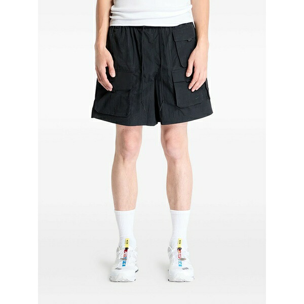 ナイキ メンズ 心地好いズボン下 ボトムス Woven cargo-pocket shorts Black