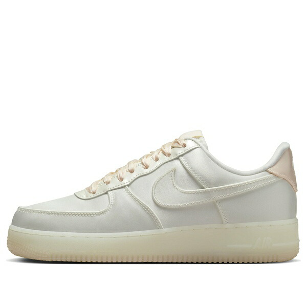 Nike ナイキ レディース スニーカー  【(WMNS) Nike Air Force 1 \u002707 LV8 \u0027Sail Barely Orange\u0027 HQ3762-133】  大きさ US_5(22.0糎)
