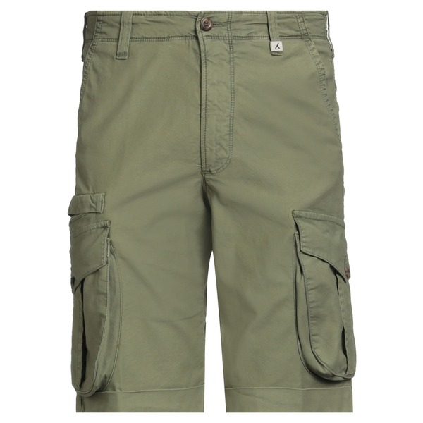 【送料無料】 ミース メンズ カジュアルパンツ ボトムス Shorts & Bermuda Shorts Green｜asty