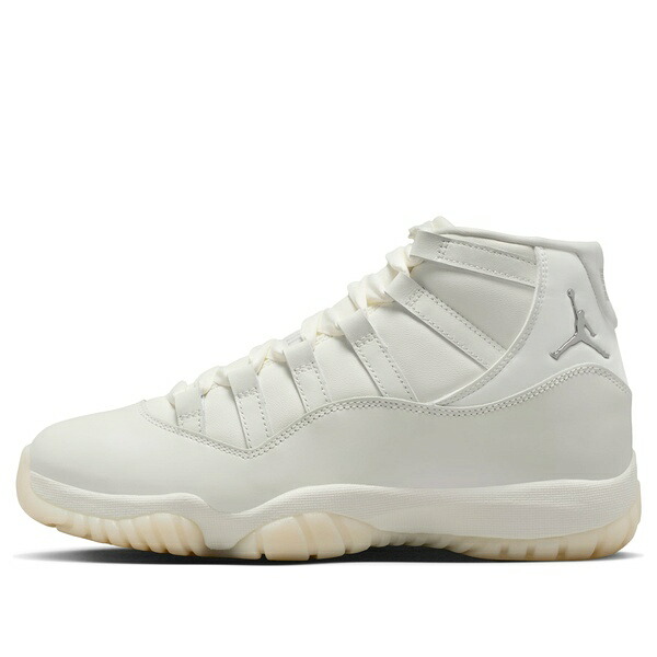 Jordan ジョーダン レディース スニーカー 【(WMNS) Air Jordan 11 Retro 'Pearl' AR0715-110】 サイズ US_8(25.0cm)｜asty