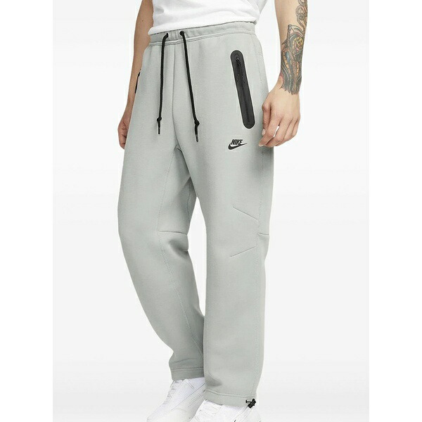 ナイキ メンズ カジュアルパンツ ボトムス Tech fleece "mica green/black" track pants Green|asty