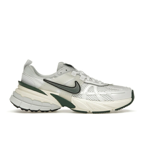Nike ナイキ レディース スニーカー 【Nike V2K Run Fir (Women\'s)】 サイズ US_8.5(25.5cm) White/Photon Dust/Fir/Platinum Tint