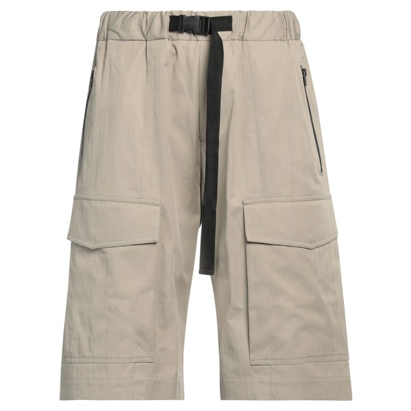 【送料無料】 イザベル・ベネナート メンズ カジュアルパンツ ボトムス Shorts & Bermuda Shorts Green｜asty