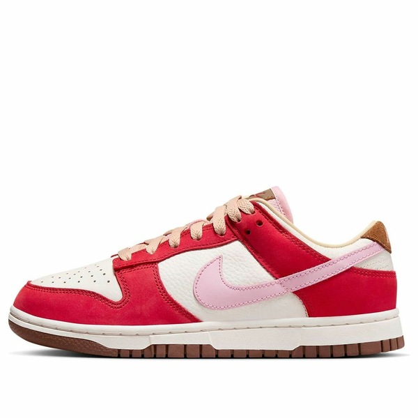 Nike ナイキ レディース スニーカー Sport Red/Sheen/Sail/Medium Brown 【(WMNS) Nike Dunk Low \u0027Bacon\u0027 FB7910-600】  大きさ US_7(24.0糎)