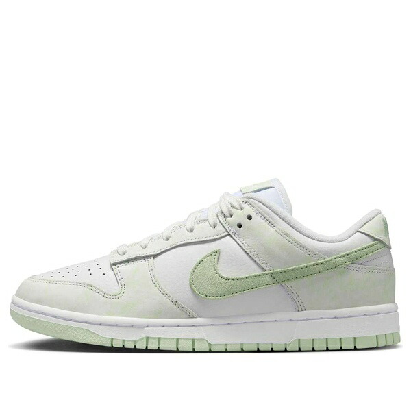Nike ナイキ レディース スニーカー White/Jade Aura/White/Sea Glass 【(WMNS) Nike Dunk Low OG \u0027White Jade Aura\u0027 IB4647-131】  大きさ US_8(25.0糎)