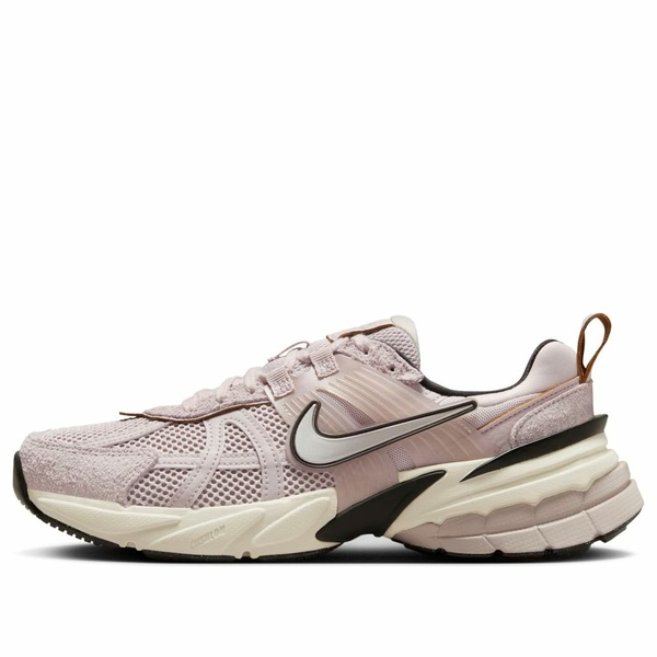 Nike ナイキ レディース スニーカー Platinum Violet/Light Bone/Black/Chrome 【(WMNS) Nike V2K Run 'Platinum Violet' FN6703-001】 サイズ US_W_12｜asty 23,288円