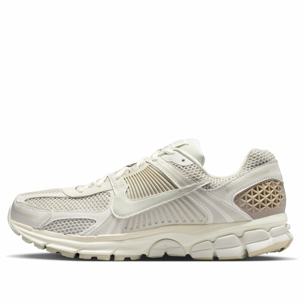 Nike ナイキ メンズ スニーカー  【Nike Zoom Vomero 5 \u0027Beige\u0027 FB9149-006】  大いさ US_7.5(25.5糎) メンズ靴-靴