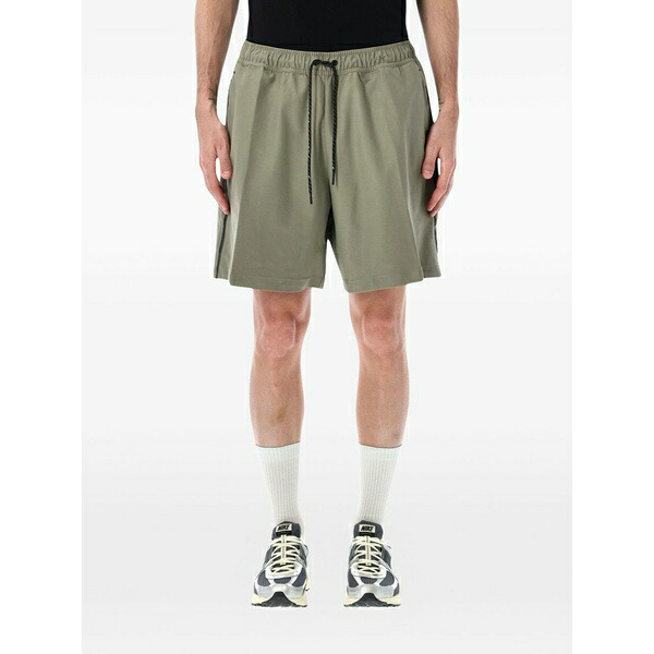 ナイキ メンズ 心地よいズボン下 ボトムス Tech drawstring-waist shorts Green