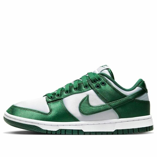 Nike ナイキ レディース スニーカー White/Team Green 【(WMNS) Nike Dunk Low \u0027Satin Green\u0027 DX5931-100】  大きさ US_6.5(23.5糎)