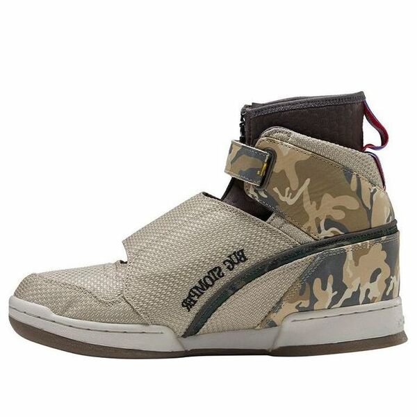 Reebok リーボック メンズ スニーカー 【Reebok U.S.C.M. Bug x Alien Stomper '40th Anniversary' FV5052】 サイズ US_8(26.0cm)｜asty