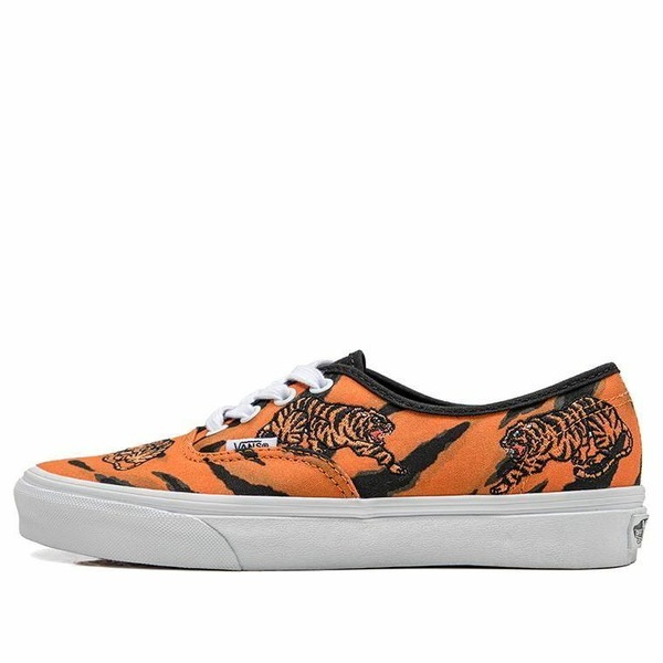 Vans バンズ メンズ スニーカー 【Vans Unisex Authentic Low-Top Sneakers Black/Orange VN0A5KRDORA】 サイズ US_8.5(26.5cm)|asty