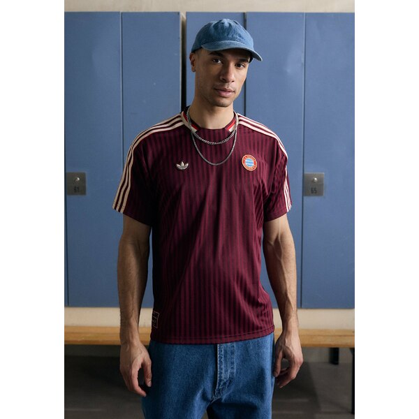 adidasバイエルンミュンヘン　ドイツ　ブンデス　アーガイル　ワイン　Lサイズ adidasバイエルンミュンヘン ドイツ ブンデス アーガイル ワイン
