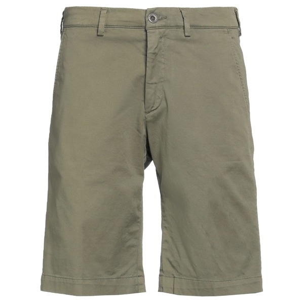 【送料無料】 ビー セッテチェント メンズ カジュアルパンツ ボトムス Shorts & Bermuda Shorts Green｜asty