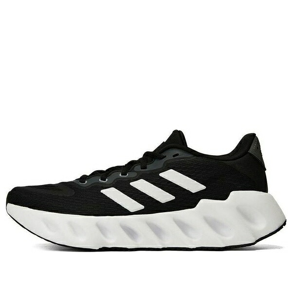 adidas アディダス レディース スニーカー Core Black/Cloud White/Halo Silver 【(WMNS) adidas Switch Run 'Core Black' IF5733】 サイズ US_9(26.0cm)｜asty