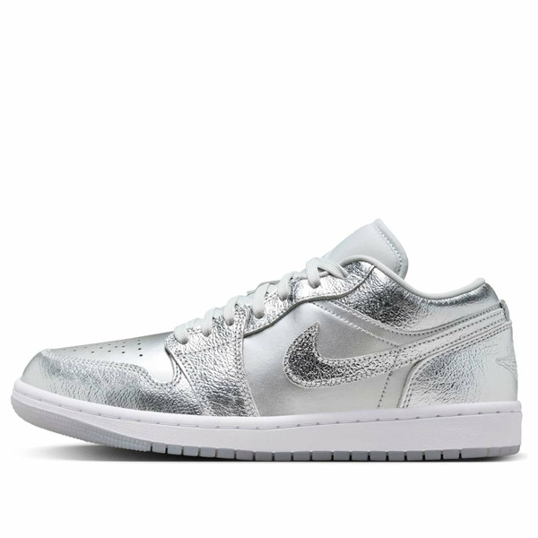 Air Jordan ジョーダン レディース スニーカー Metallic Silver/Photon Dust/Wolf Grey 【(WMNS) Air Jordan 1 Low SE 'Metallic Silver' FN5030-001】 サイズ US_5(22.0cm)|asty
