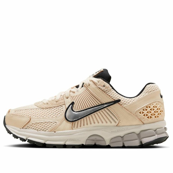 Nike ナイキ レディース スニーカー  【(WMNS) Nike Air Zoom Vomero 5 Pearl White Chrome FN6742-200】  サイズ US_7.5(24.5cm)