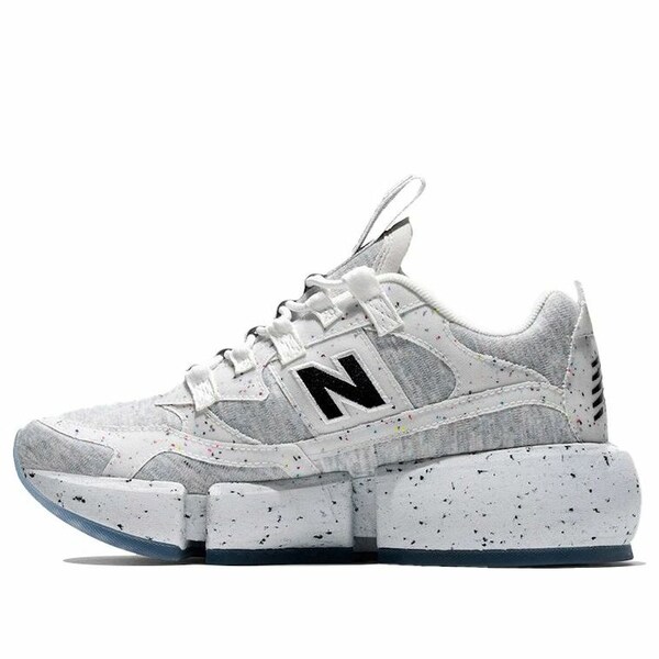 New Balance ニュー平衡にする メンズ スニーカー  【New Balance Jaden Smith x Vision Racer \u0027Natural\u0027 MSVRCRGA】  大きさ US_8(26.0糎)
