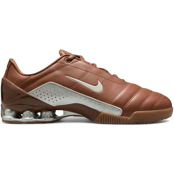 Nike ナイキ レディース スニーカー  【Nike Total 90 Shox Magia Pecan Metallic Silver (Women)】  サイズ US_W_14.5 Pecan/Metallic Silver/Rustic