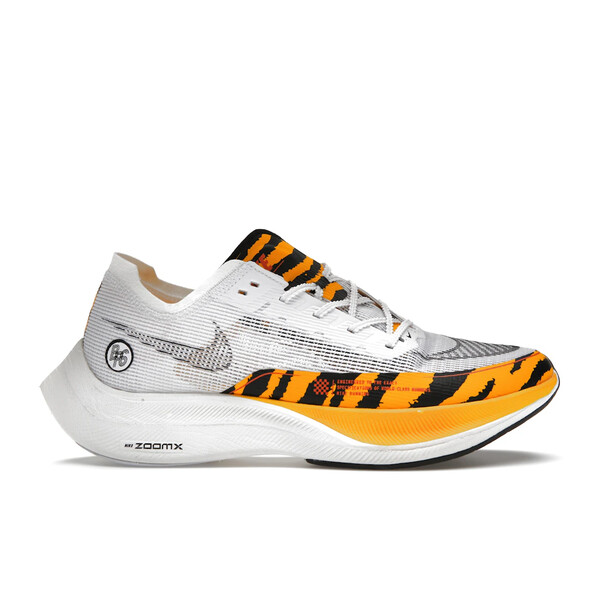 Nike ナイキ メンズ スニーカー  【Nike ZoomX Vaporfly Next% 2 BRS Tiger】  大きさ US_11.5(29.5糎) White/Black/University Gold/Orange