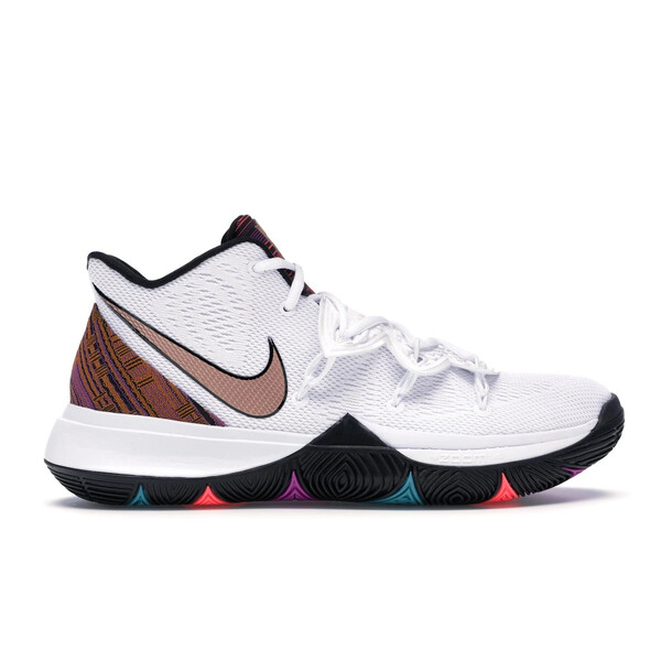 Nike ナイキ メンズ スニーカー  【Nike Kyrie 5 BHM (2019)】  大いさ US_11(29.0糎) White/Metallic Gold-Black